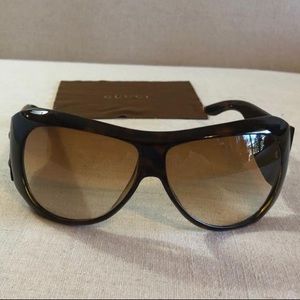 Gucci sunglasses for woman
